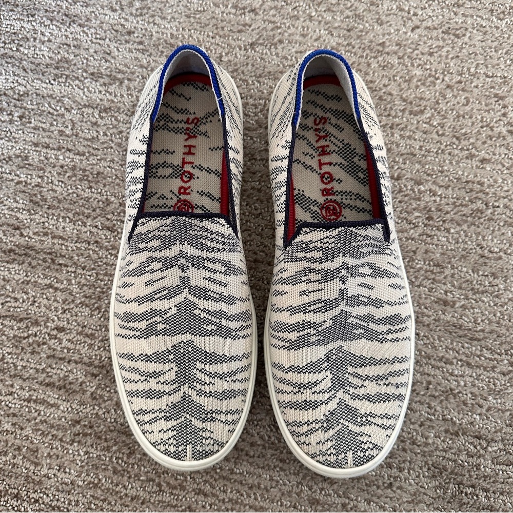 Rothy’s Maritime Tiger Sneaker 9.5